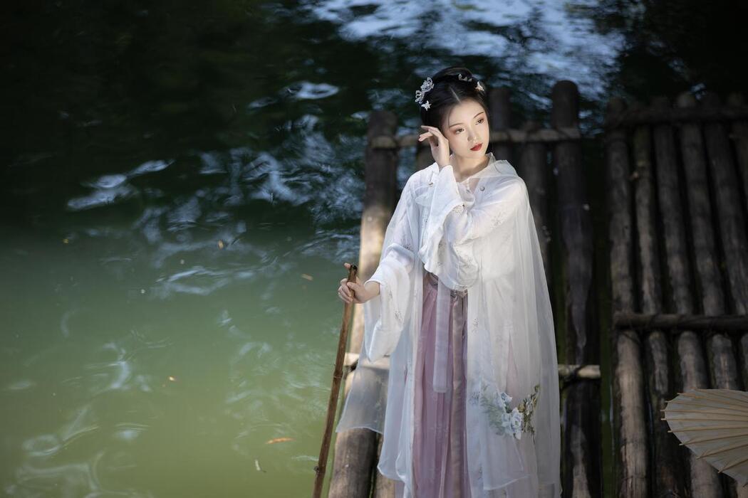 YiTuYu艺图语 Vol.2510 Qi Ni Si Mao