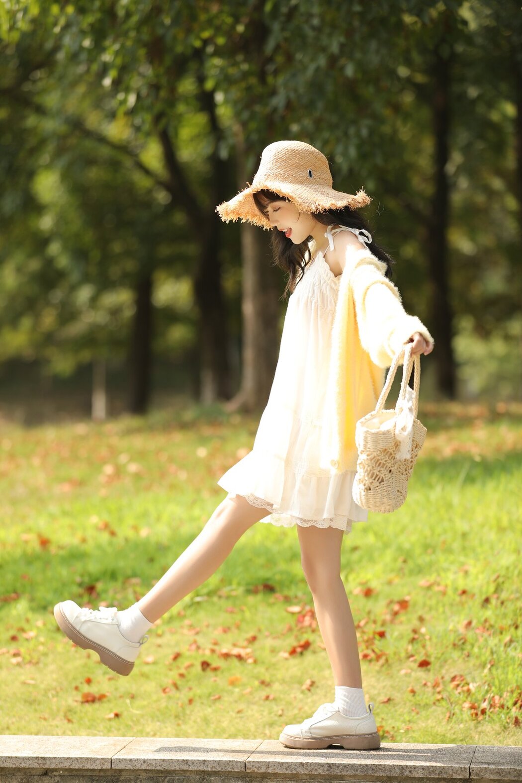 YiTuYu艺图语 Vol.2608 Xiao Wei Ren Er