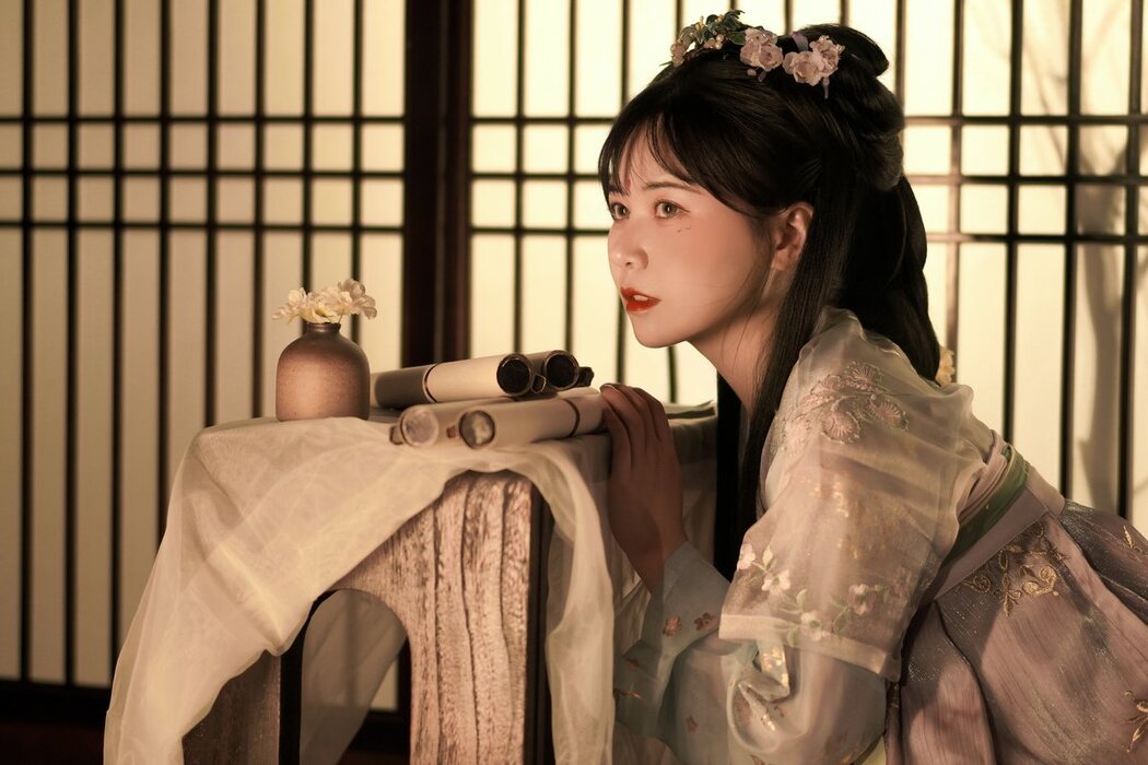 YiTuYu艺图语 Vol.2596 He Ming Zhi Ying