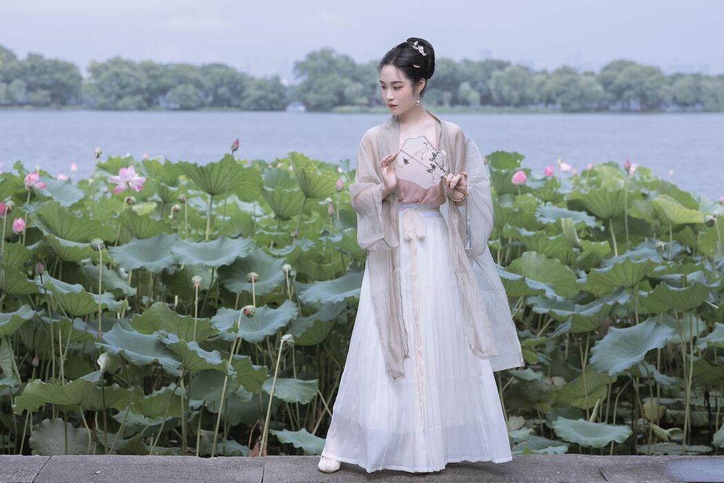 YiTuYu艺图语 Vol.2538 Hannaa
