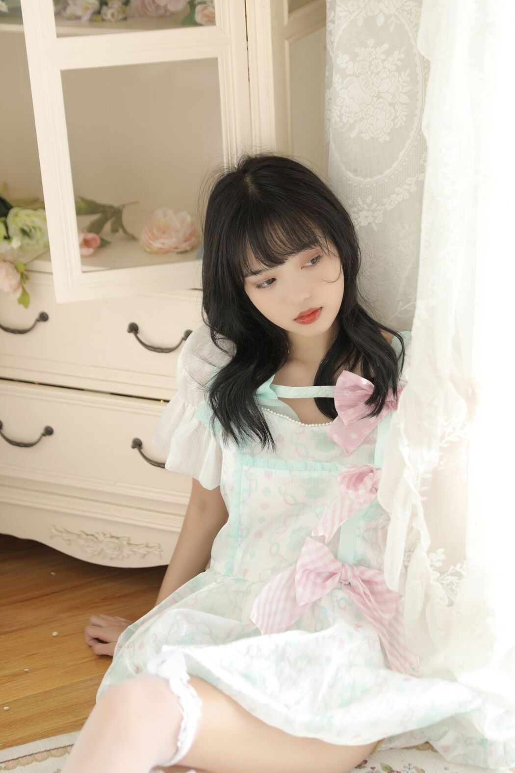 YiTuYu艺图语 Vol.2587 Xiao Wei Ren Er