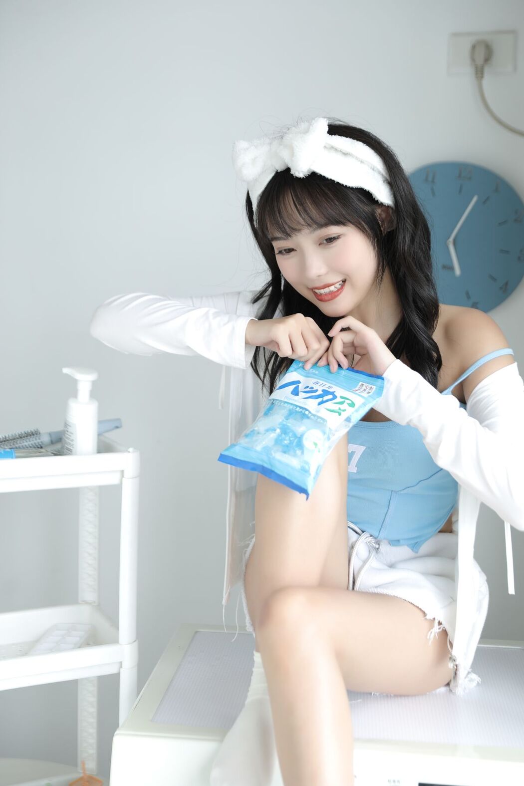 YiTuYu艺图语 Vol.2535 Xiao Wei Ren Er