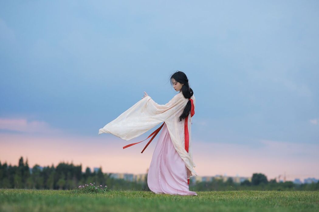 YiTuYu艺图语 Vol.2579 Luo Hua Ren Du Li