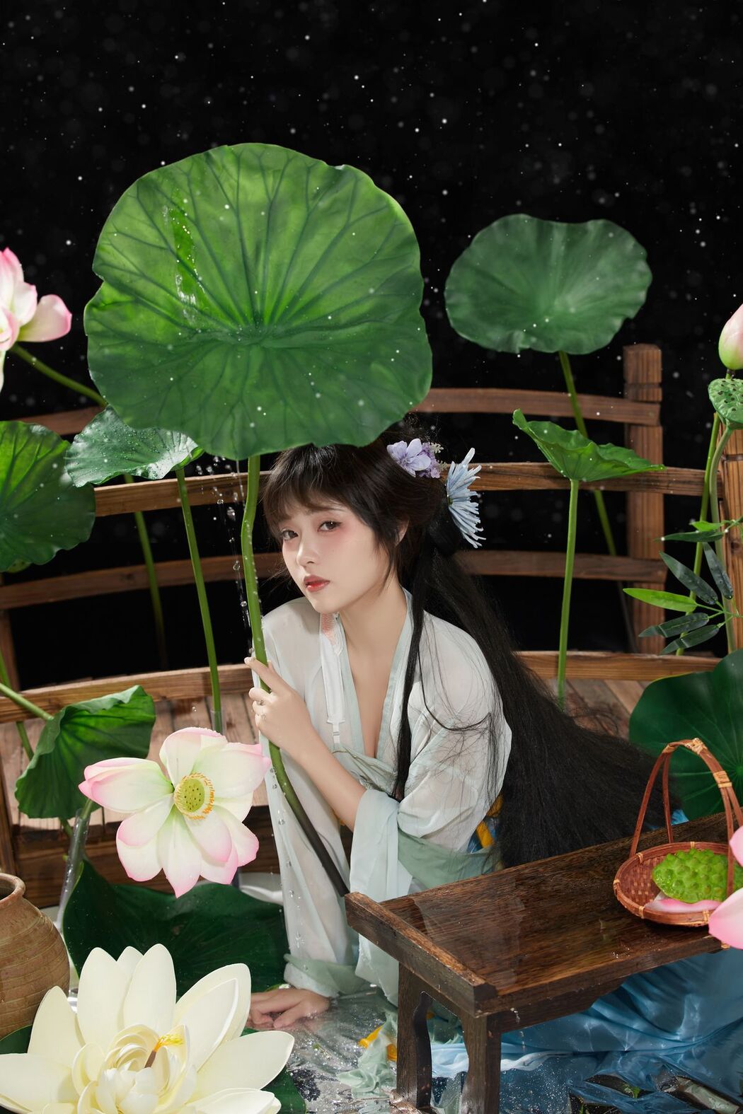 YiTuYu艺图语 Vol.2556 Xiao Wei Ren Er
