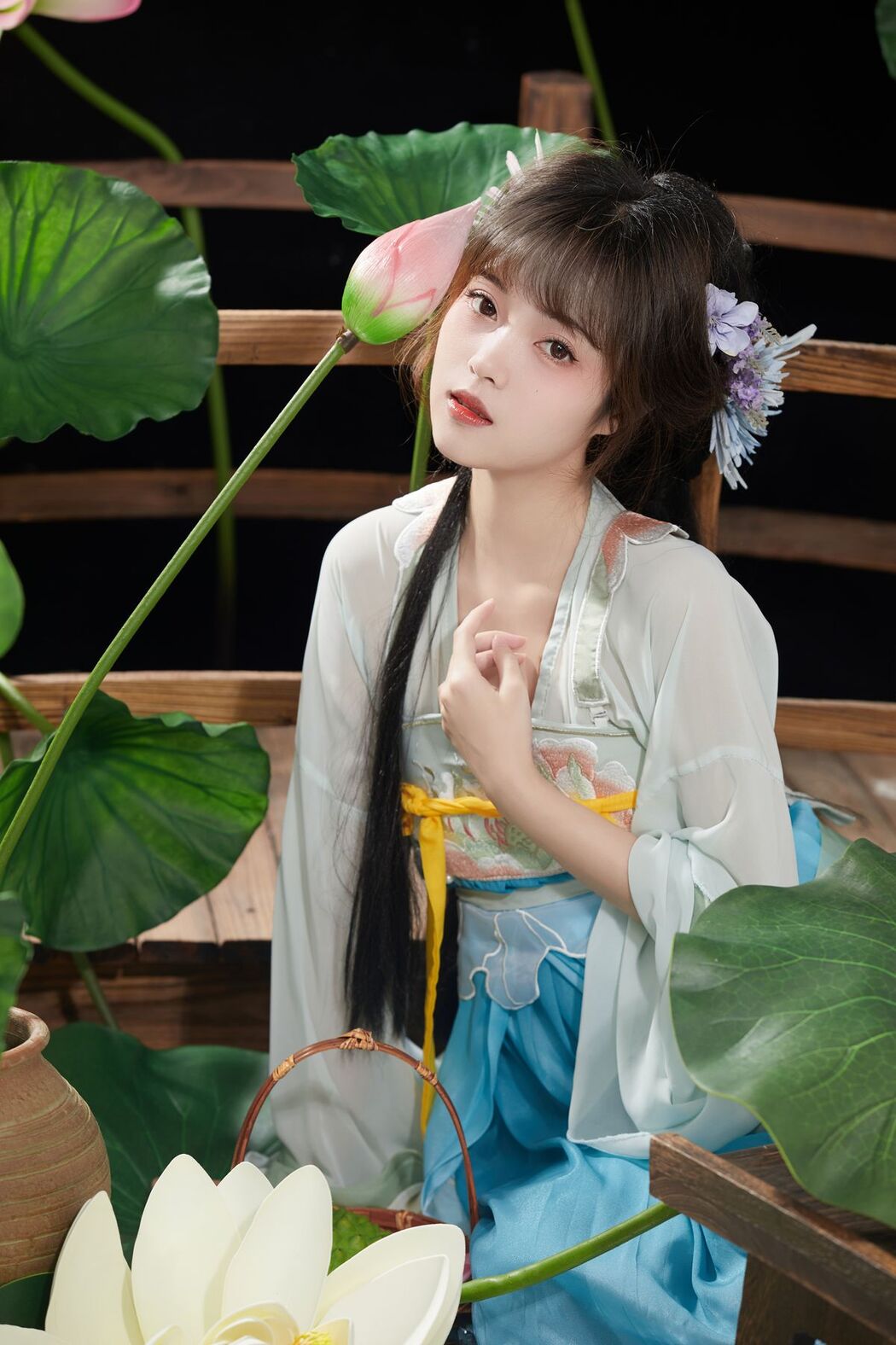 YiTuYu艺图语 Vol.2556 Xiao Wei Ren Er