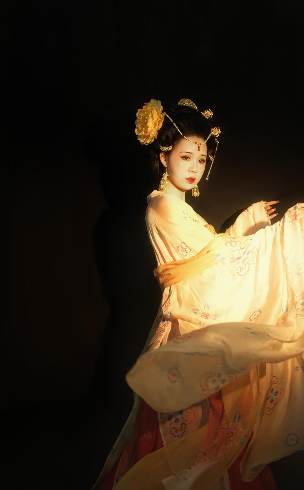 YiTuYu艺图语 Vol.2501 Yi Zhi Gao Gao