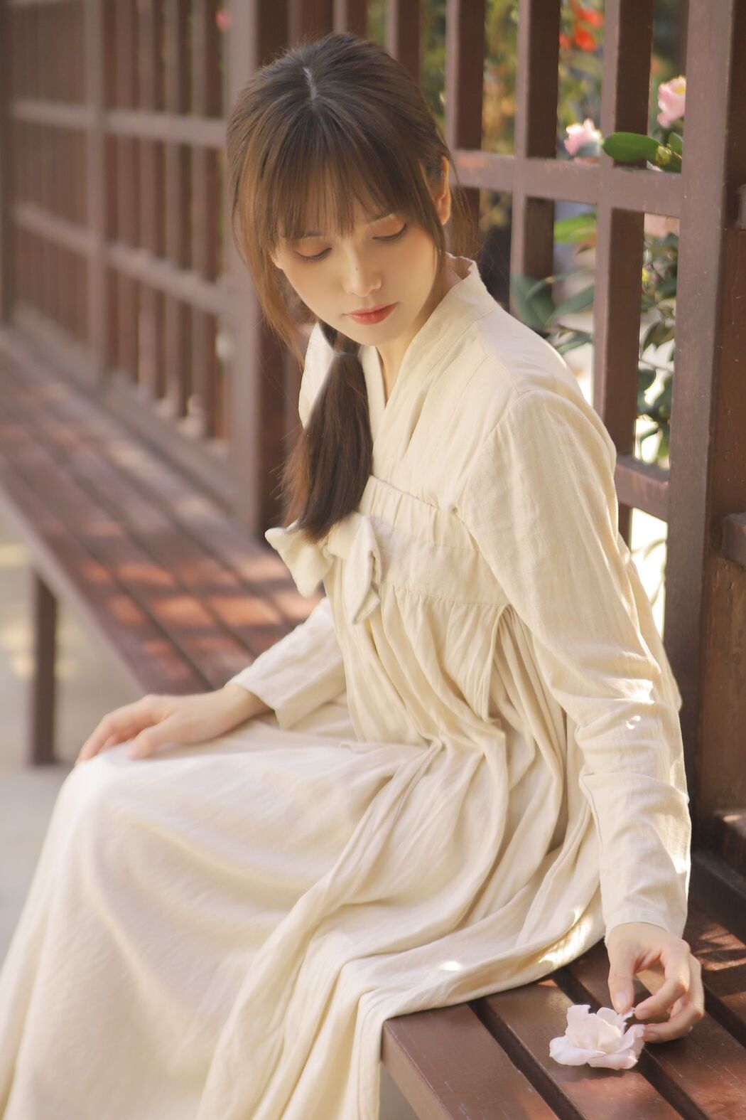 YiTuYu艺图语 Vol.2547 Shi Shi