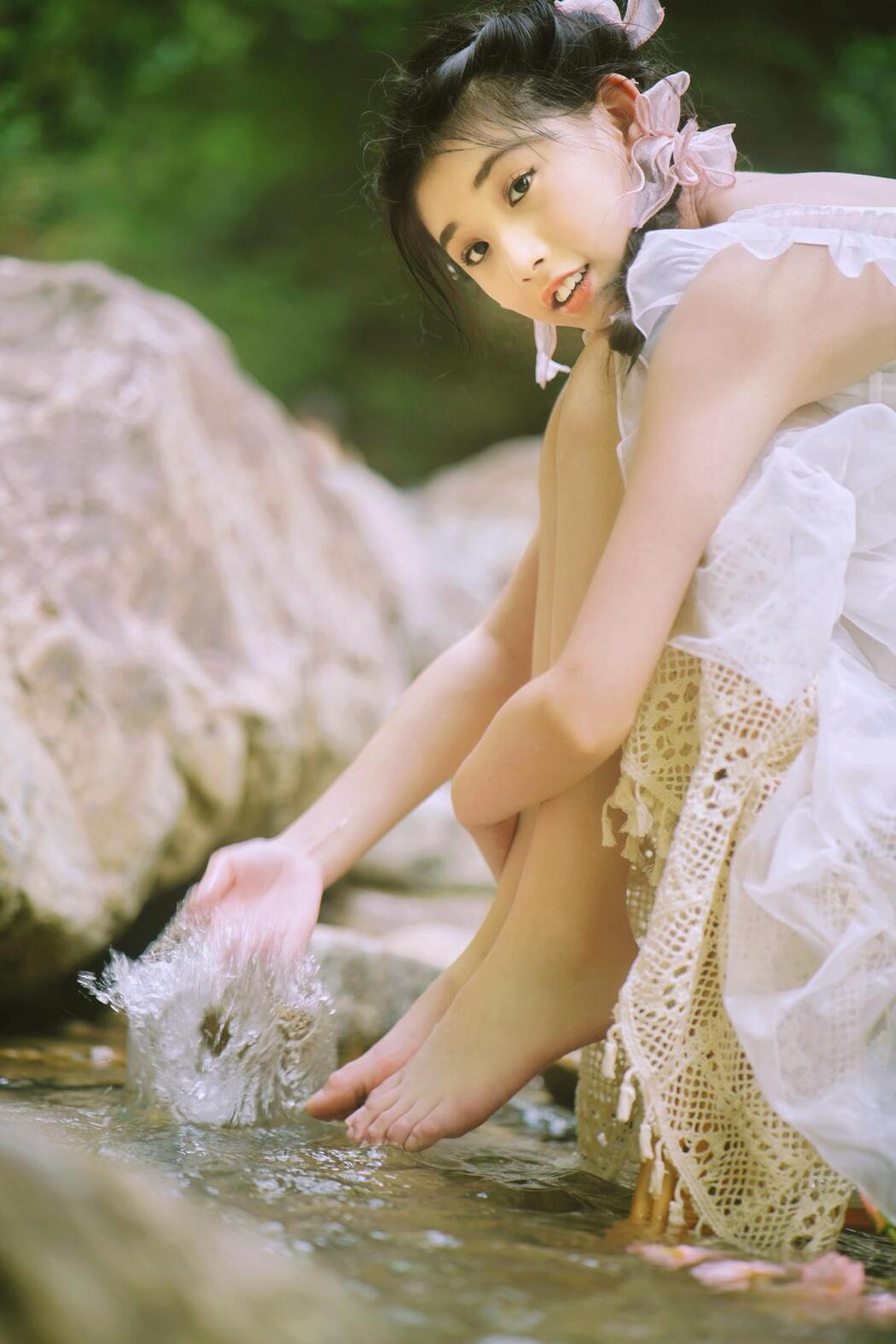 YiTuYu艺图语 Vol.2495 Xiao Yi