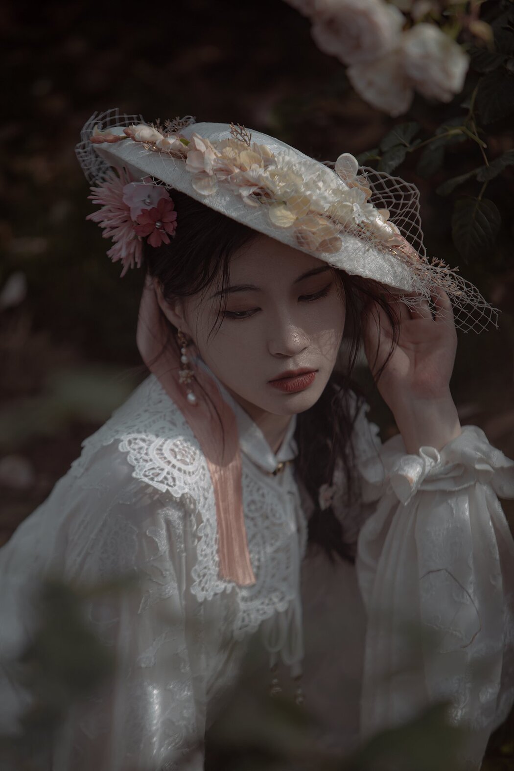 YiTuYu艺图语 Vol.2606 Nu Li Ban Zhuan De Shuang He