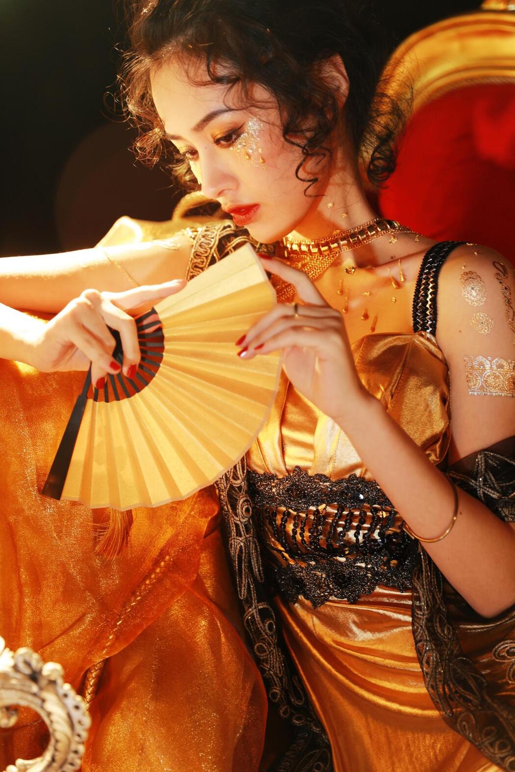 YiTuYu艺图语 Vol.2496 Xiang Ze Xi Zi