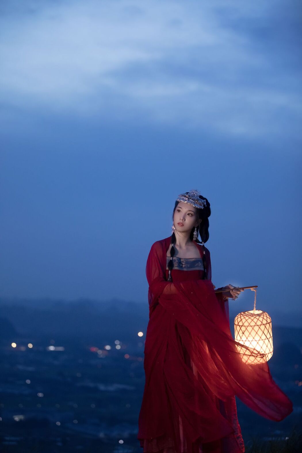 YiTuYu艺图语 Vol.2574 Zhi Zhi Qi