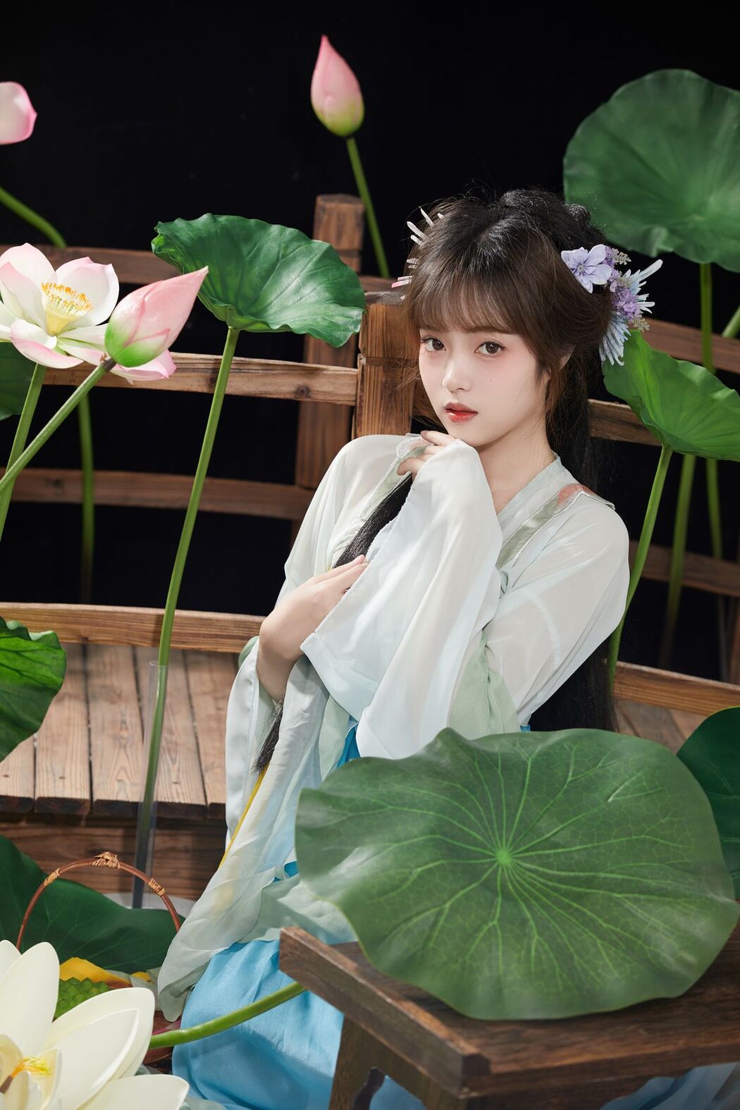YiTuYu艺图语 Vol.2556 Xiao Wei Ren Er