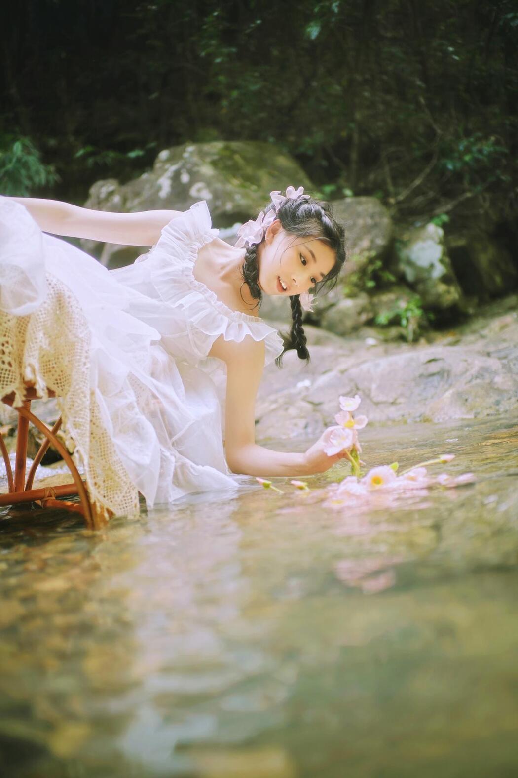 YiTuYu艺图语 Vol.2495 Xiao Yi