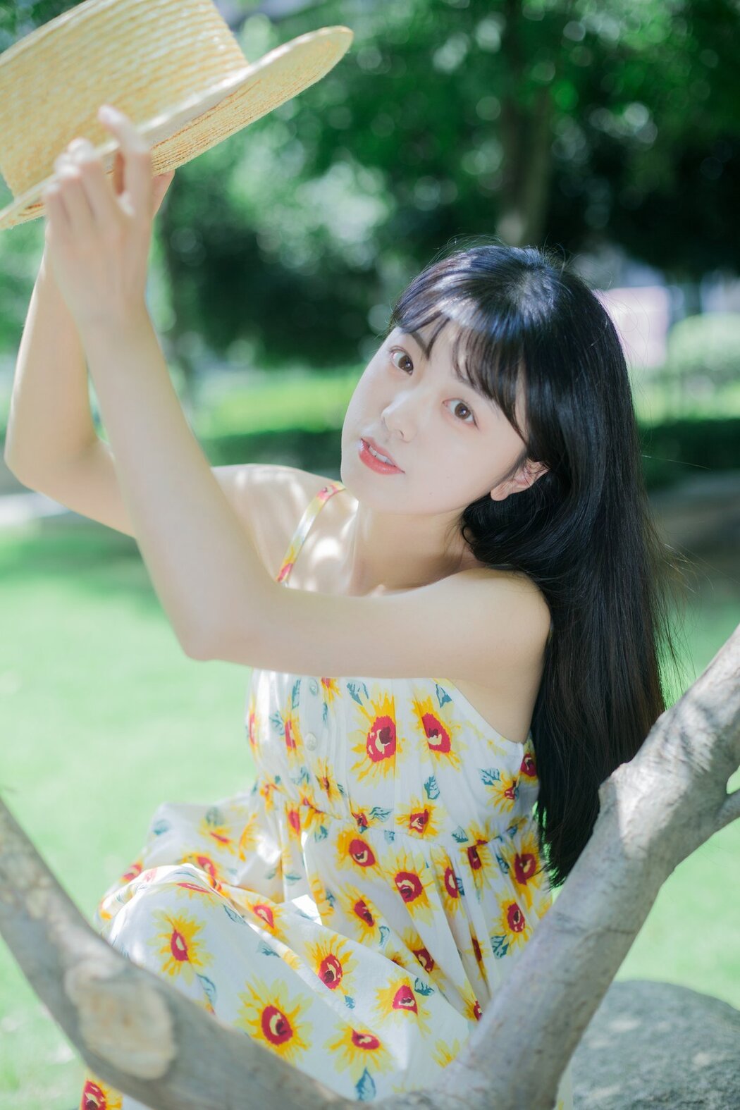 YiTuYu艺图语 Vol.2621 Ke Ai Pao Pao Ya