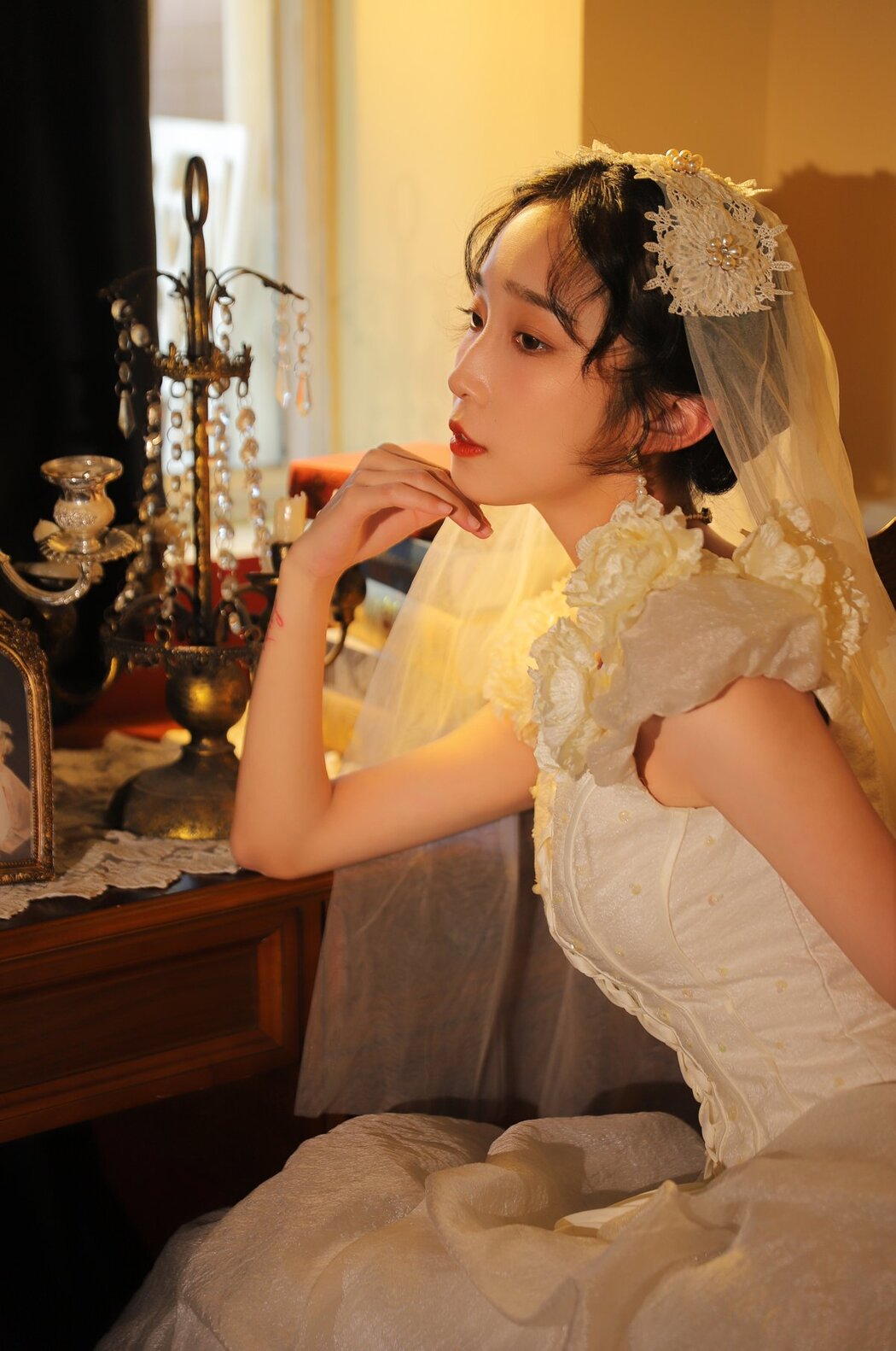 YiTuYu艺图语 Vol.2601 Lei Meng Ying