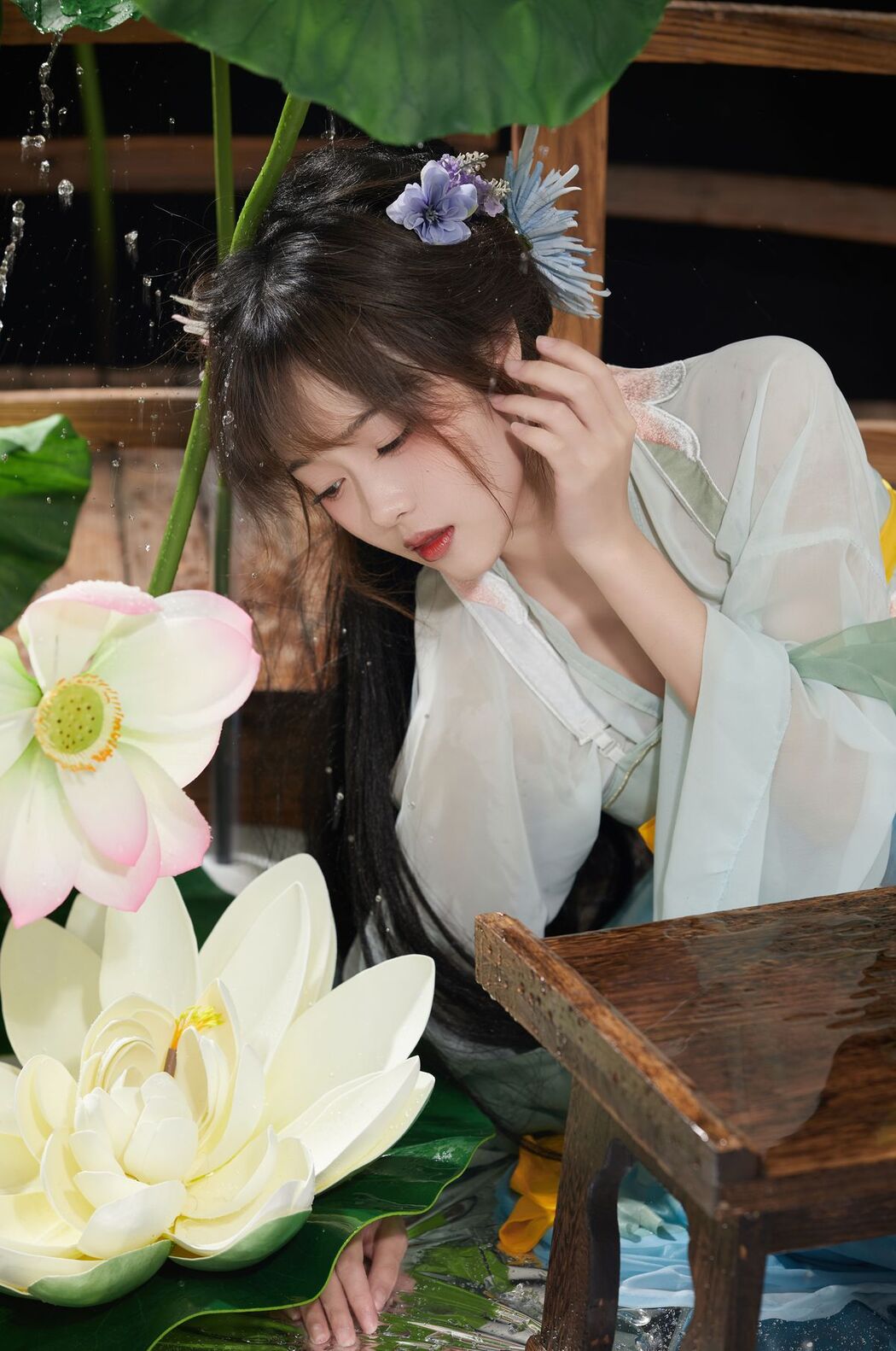 YiTuYu艺图语 Vol.2556 Xiao Wei Ren Er