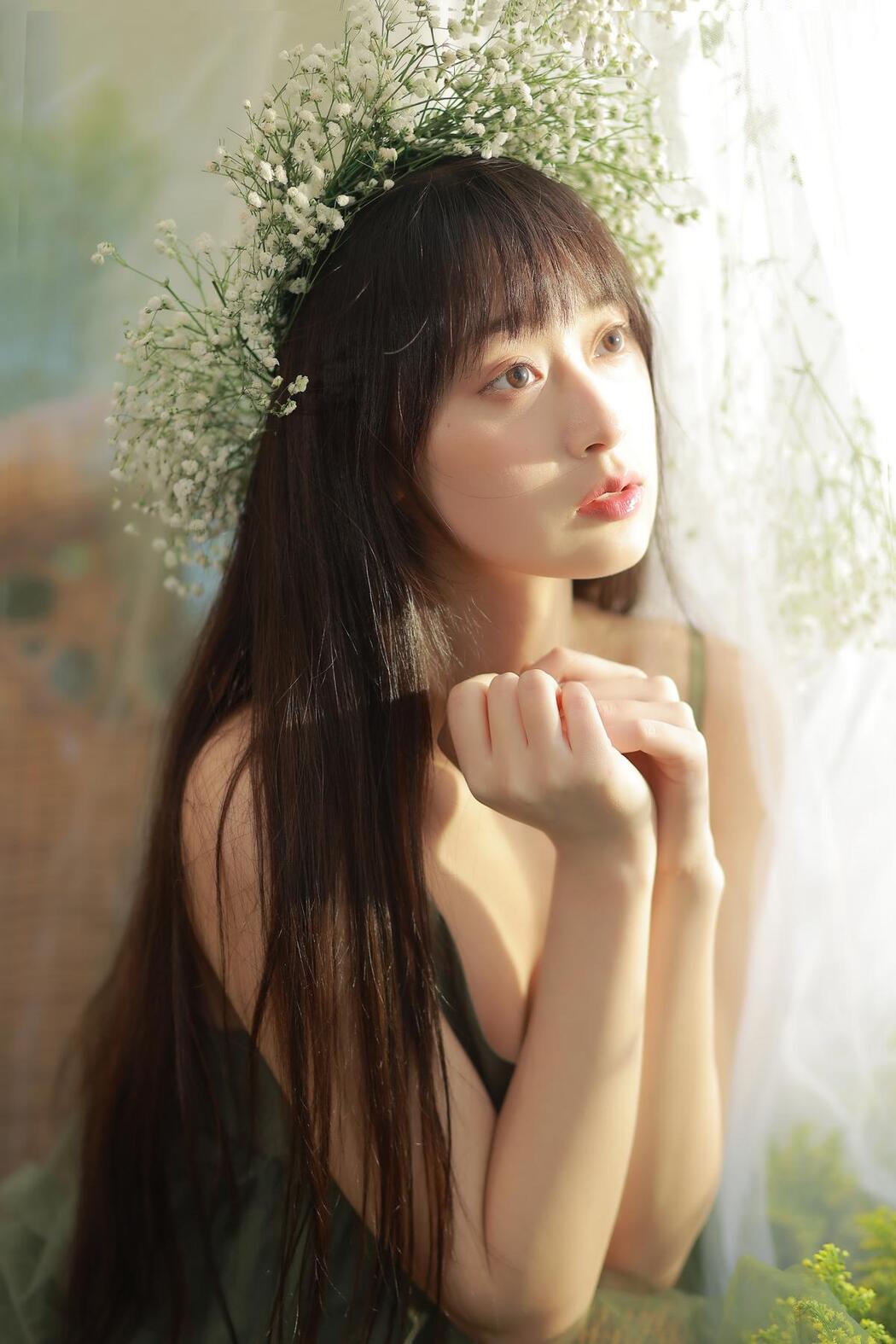 YiTuYu艺图语 Vol.2490 Xiang Qi 77