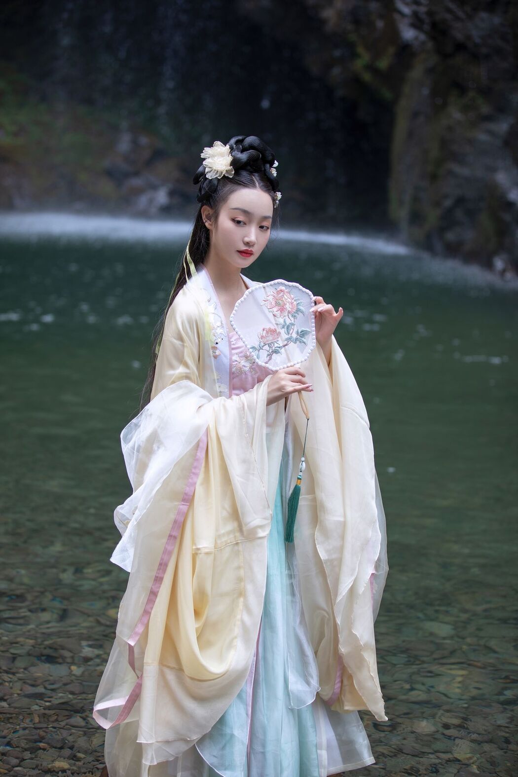 YiTuYu艺图语 Vol.2568 Ling Zi Xi