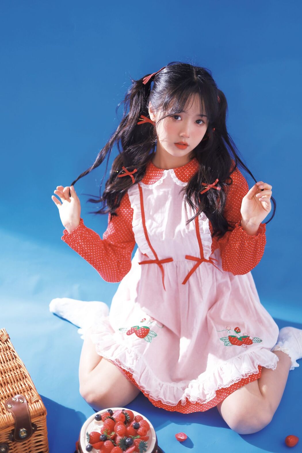 YiTuYu艺图语 Vol.2518 Zhi Chun He