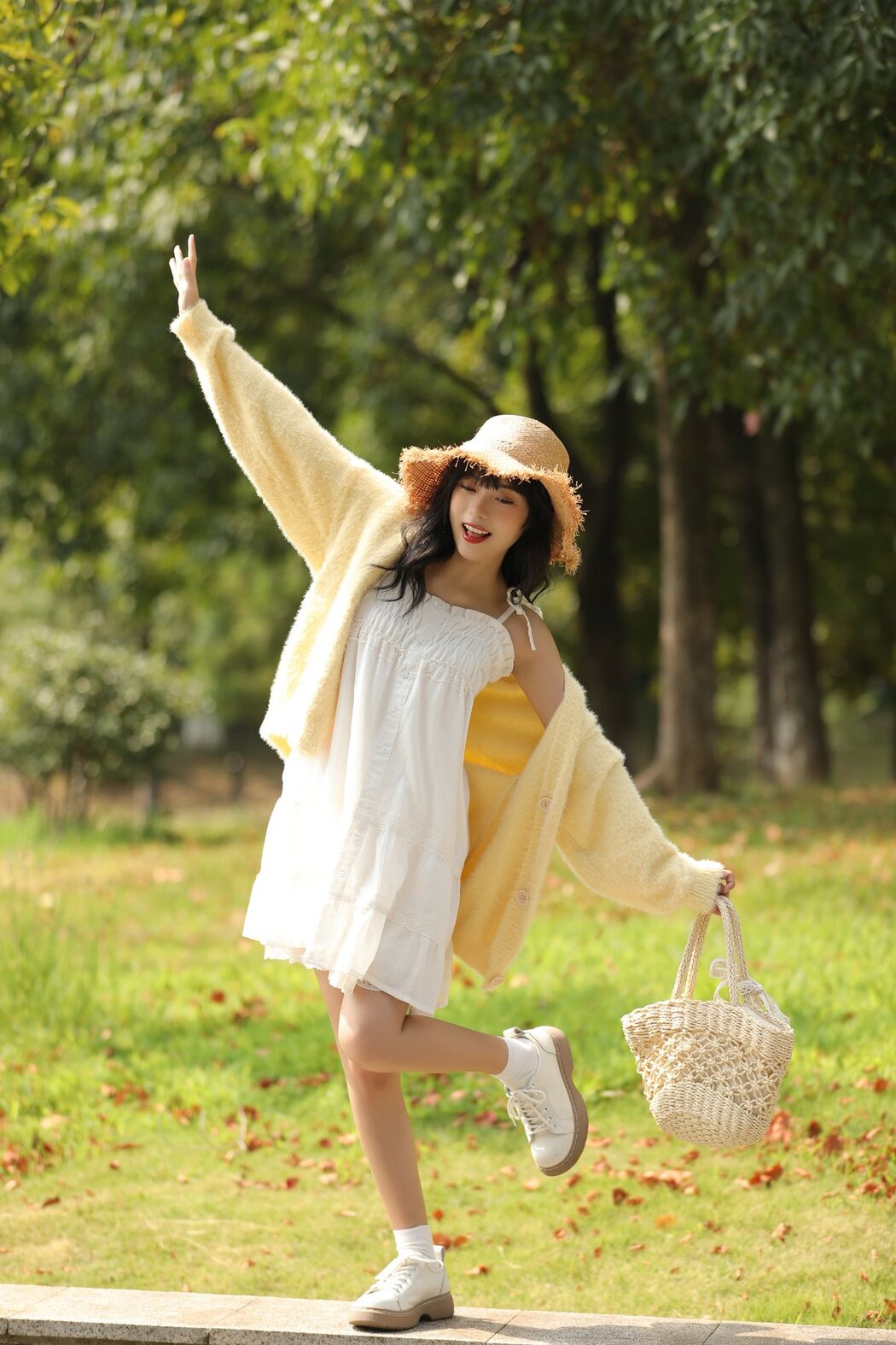 YiTuYu艺图语 Vol.2608 Xiao Wei Ren Er