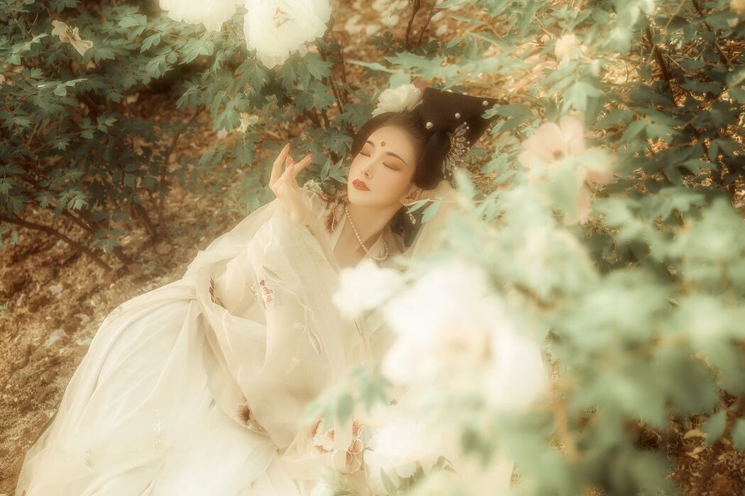 YiTuYu艺图语 Vol.2531 Bi Mo Xia Ci Hou
