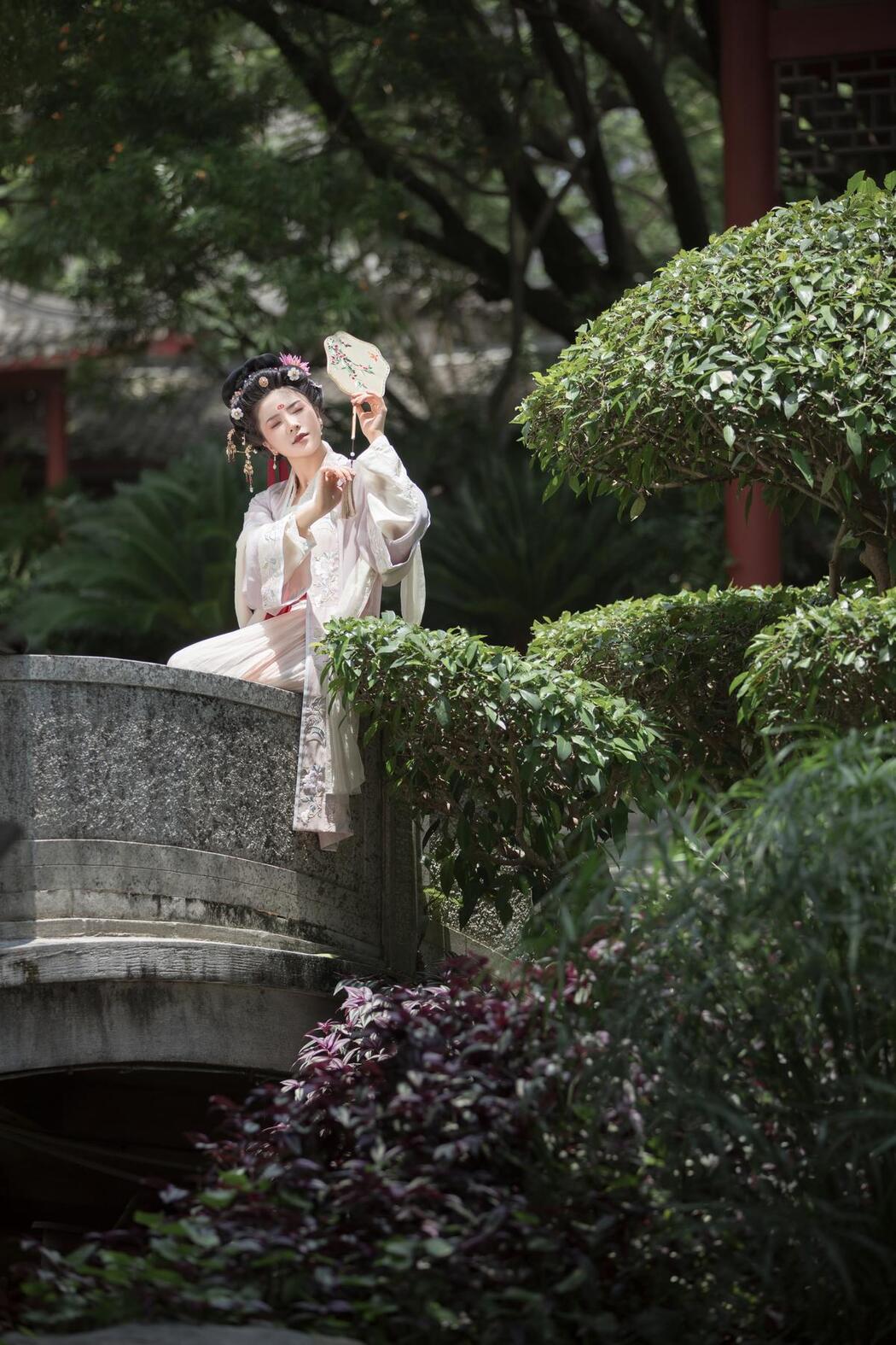 YiTuYu艺图语 Vol.2504 Yi Bei Mei Shi