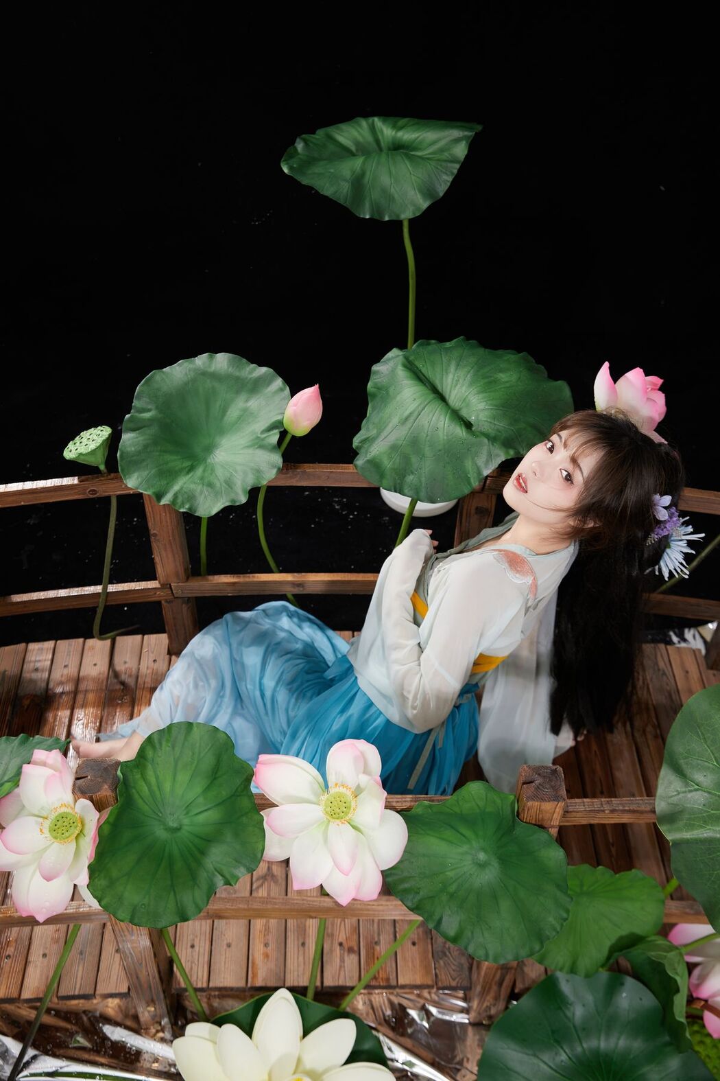 YiTuYu艺图语 Vol.2556 Xiao Wei Ren Er