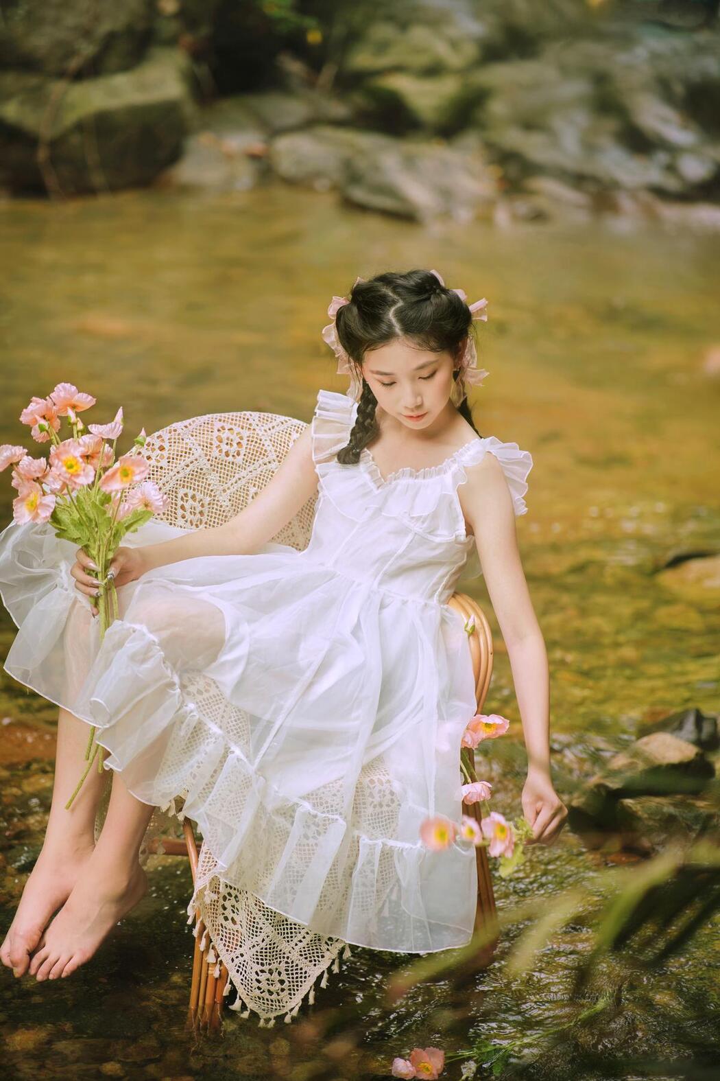 YiTuYu艺图语 Vol.2495 Xiao Yi