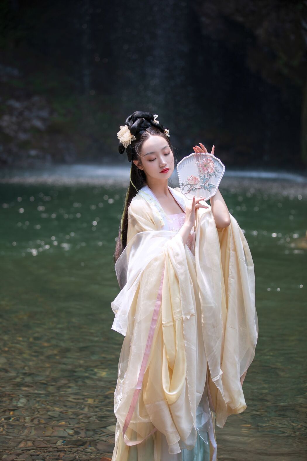 YiTuYu艺图语 Vol.2568 Ling Zi Xi