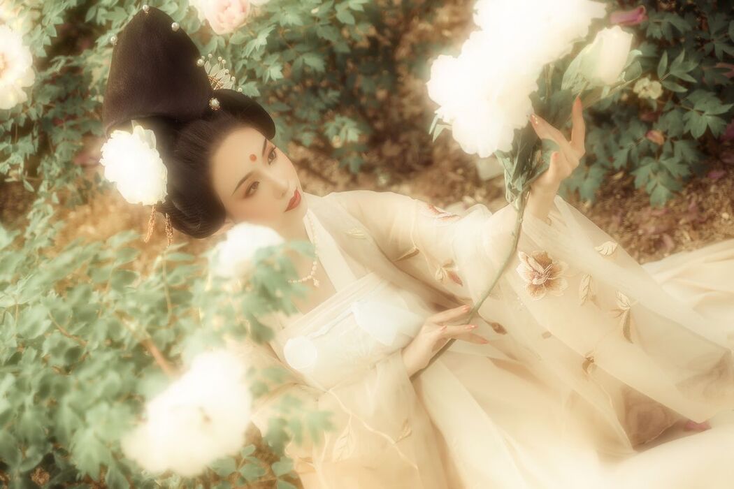YiTuYu艺图语 Vol.2531 Bi Mo Xia Ci Hou