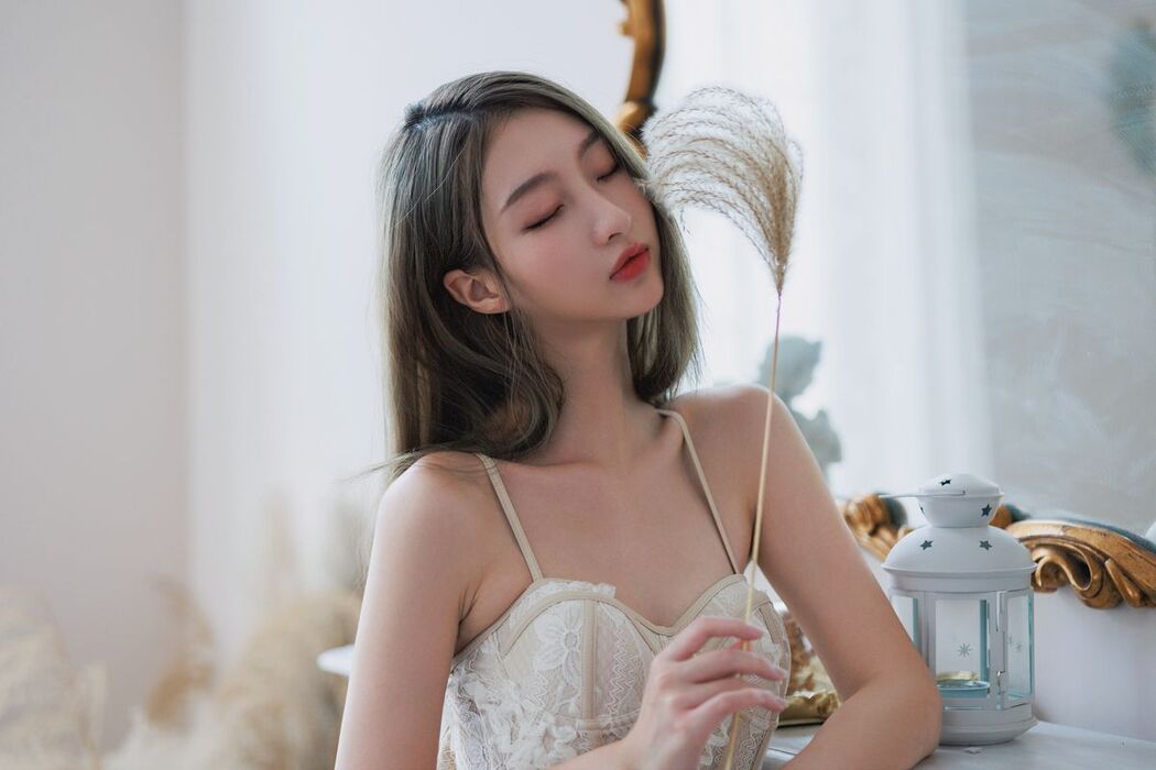 YiTuYu艺图语 Vol.2562 Qing Da Da