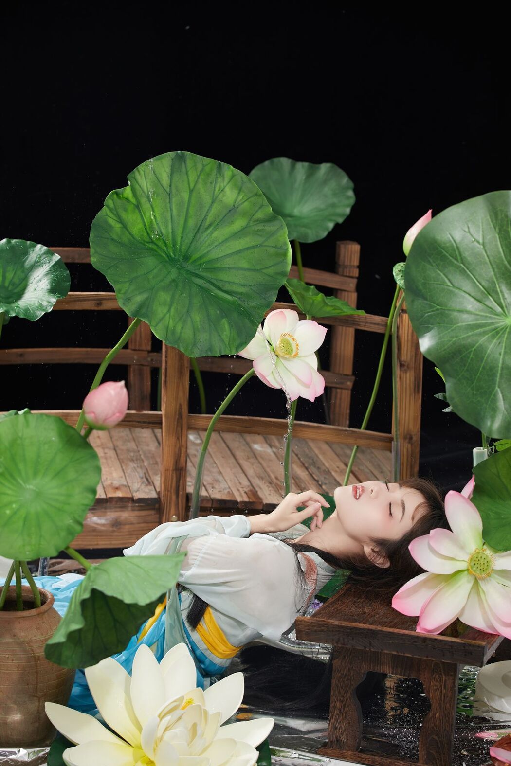 YiTuYu艺图语 Vol.2556 Xiao Wei Ren Er