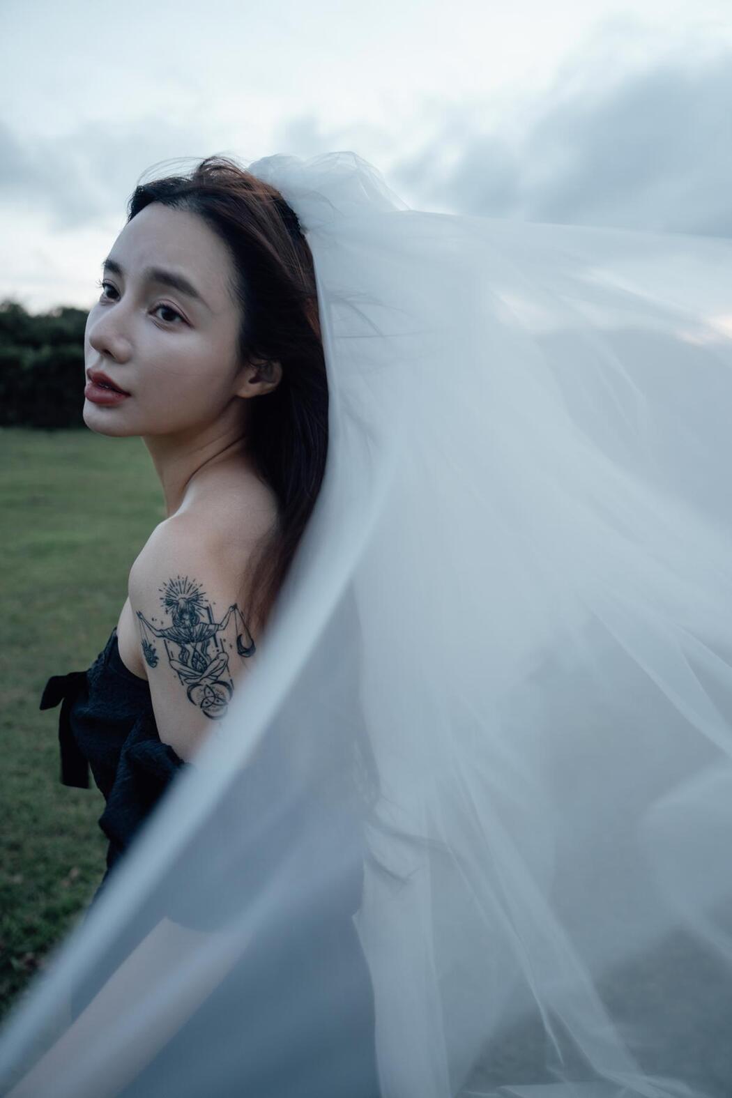 YiTuYu艺图语 Vol.2500 Shu Wen Tong Xue