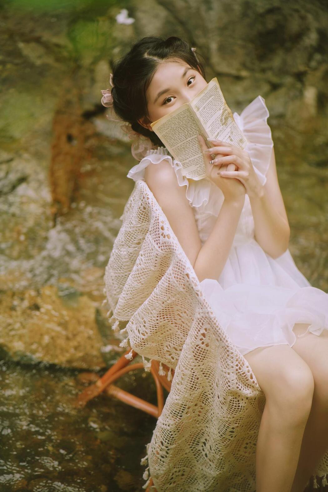 YiTuYu艺图语 Vol.2495 Xiao Yi
