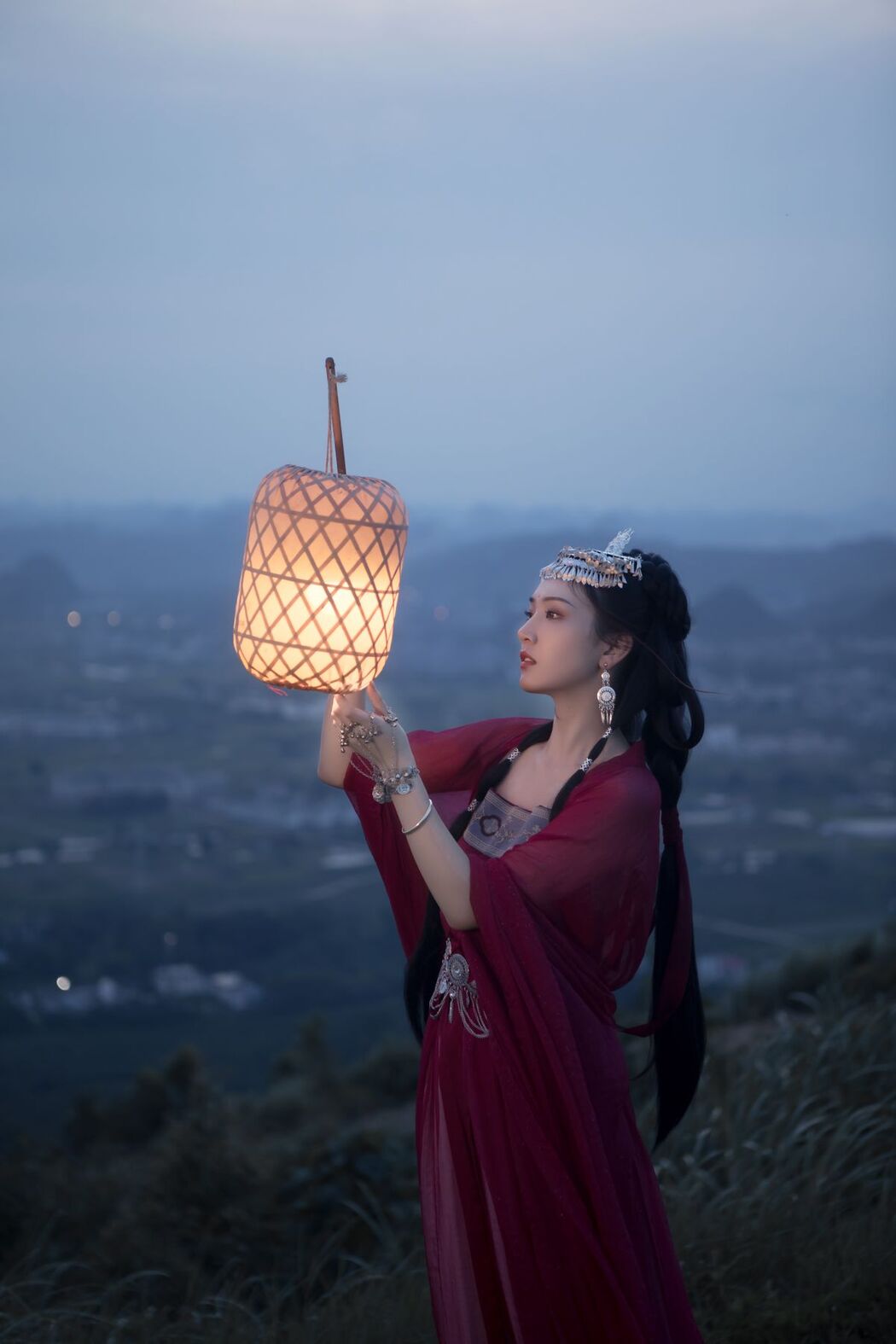 YiTuYu艺图语 Vol.2574 Zhi Zhi Qi