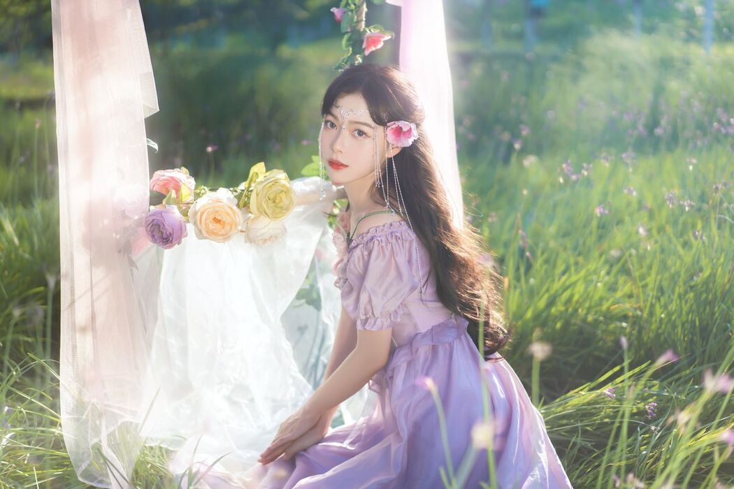 YiTuYu艺图语 Vol.2591 Bai Bian Xiao Ying