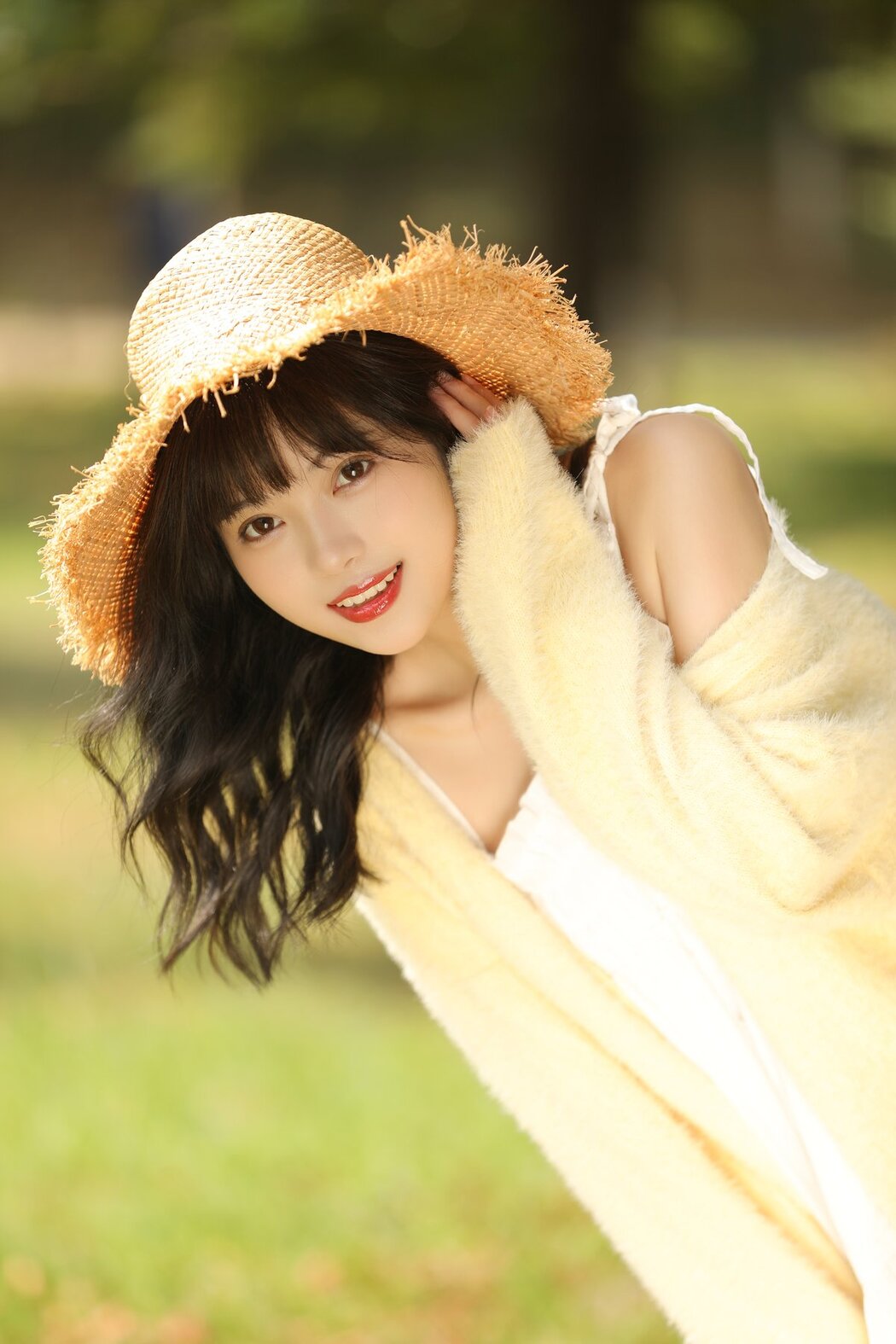 YiTuYu艺图语 Vol.2608 Xiao Wei Ren Er
