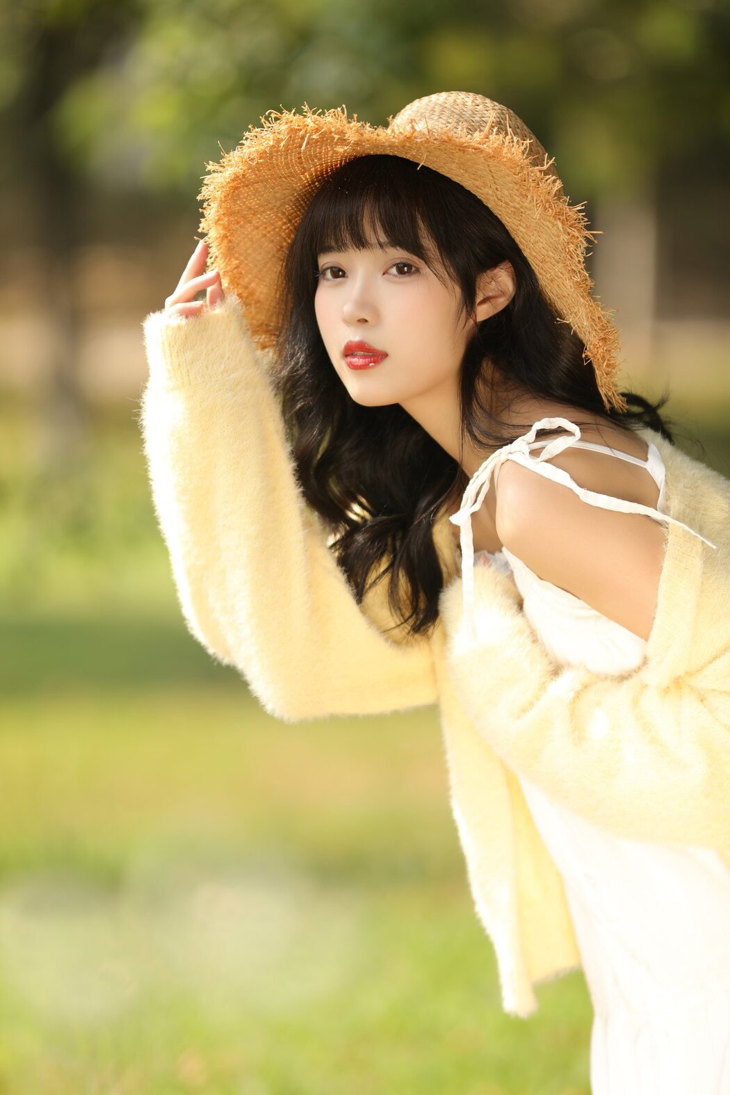YiTuYu艺图语 Vol.2608 Xiao Wei Ren Er