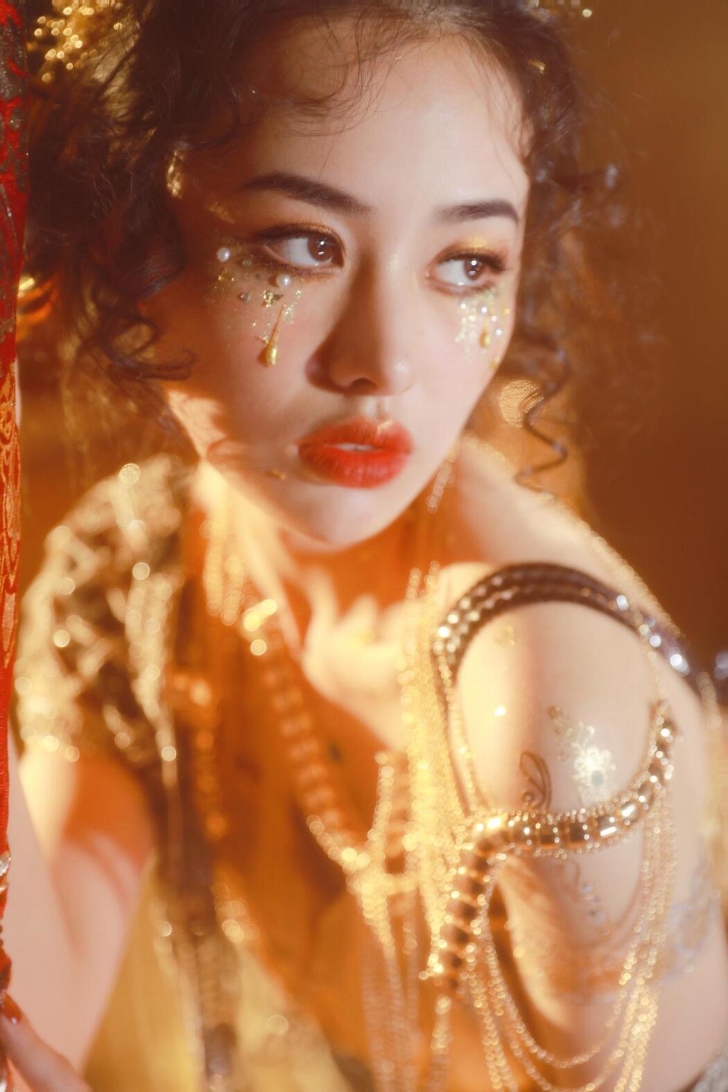 YiTuYu艺图语 Vol.2496 Xiang Ze Xi Zi