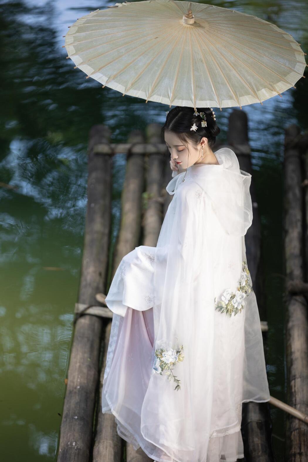YiTuYu艺图语 Vol.2510 Qi Ni Si Mao