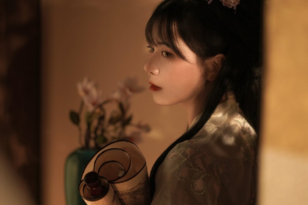 YiTuYu艺图语 Vol.2596 He Ming Zhi Ying