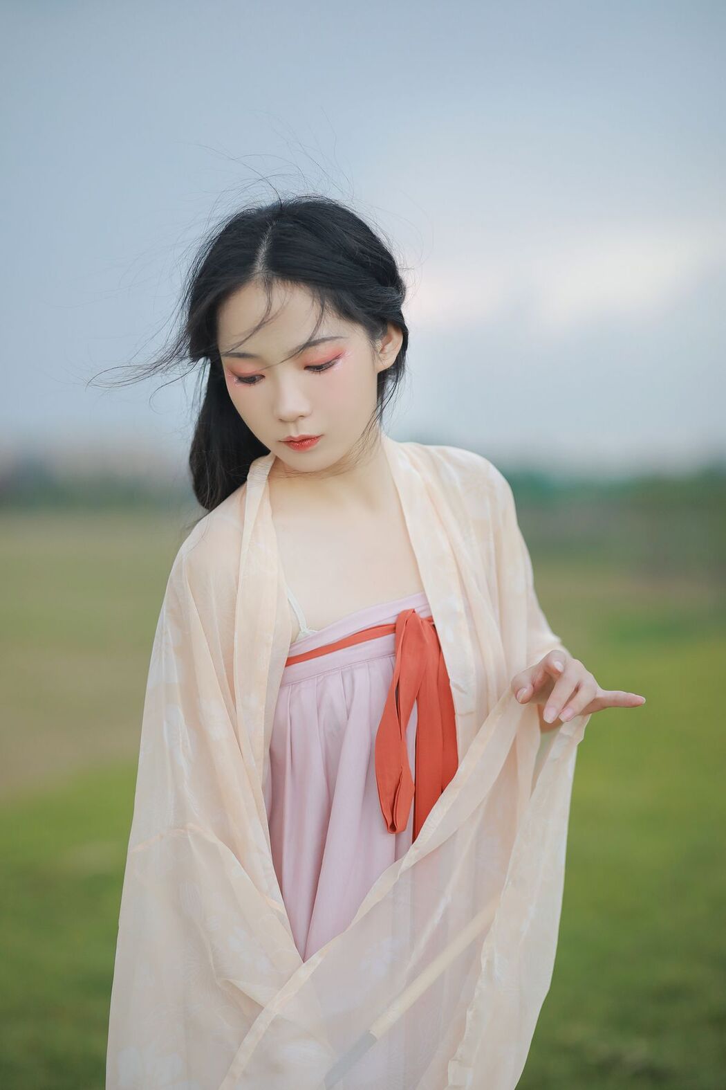 YiTuYu艺图语 Vol.2579 Luo Hua Ren Du Li