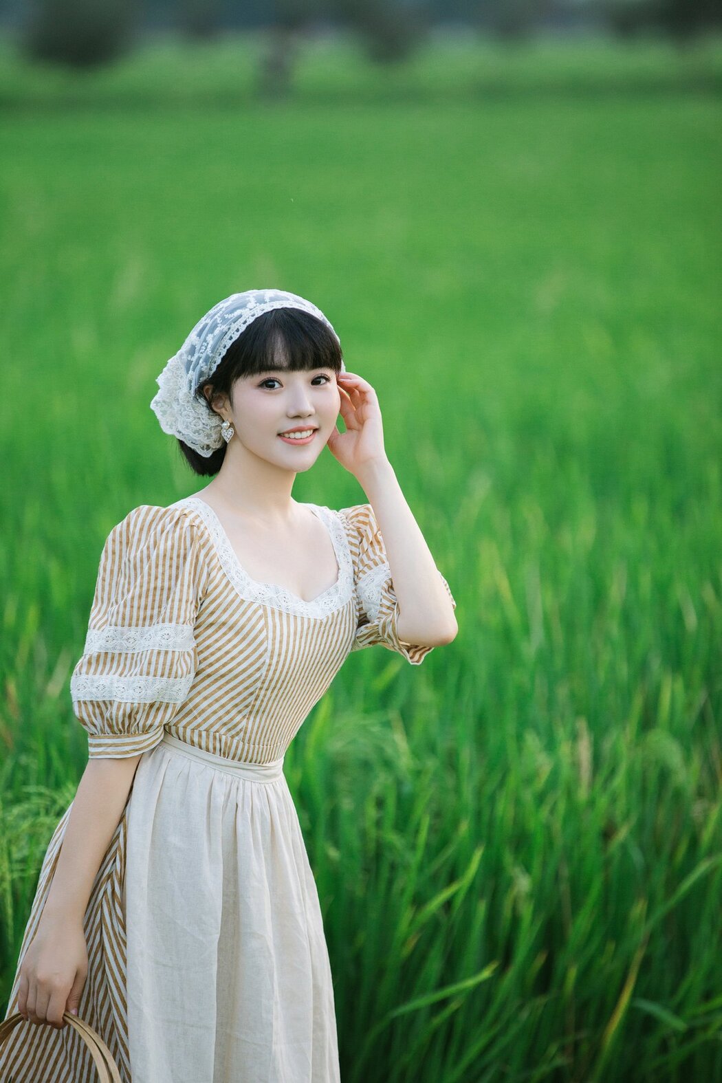YiTuYu艺图语 Vol.2610 Dong Qin