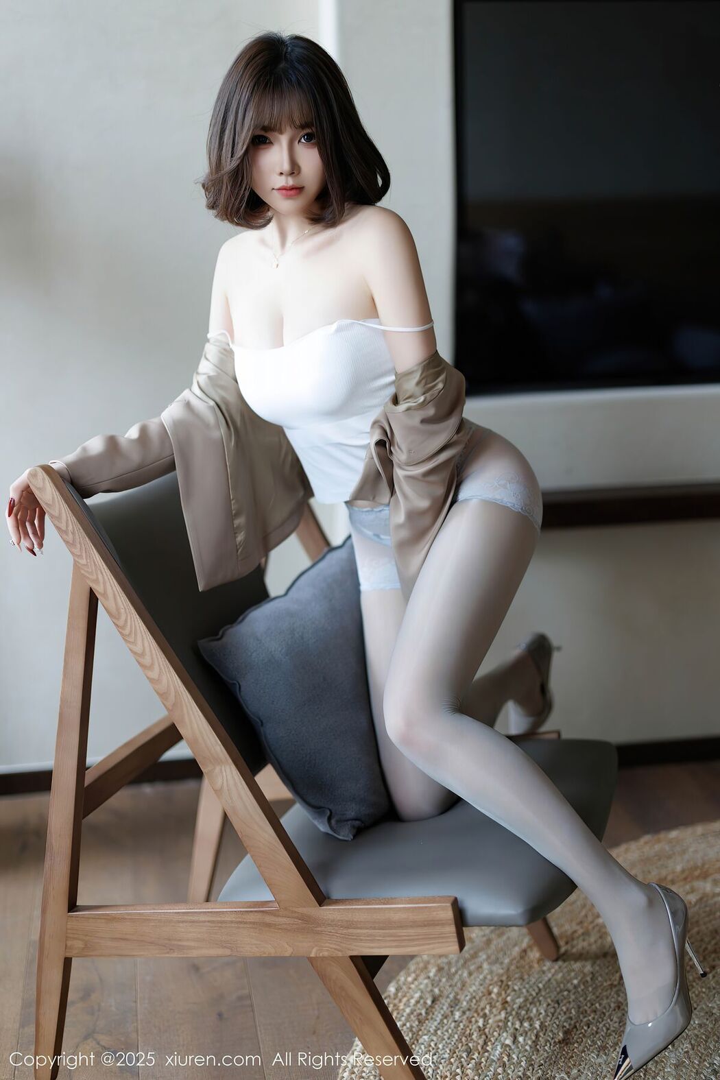 XiuRen秀人网 No.9844 Xu Li Zhi Booty