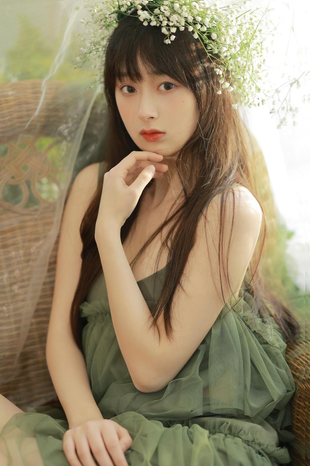 YiTuYu艺图语 Vol.2490 Xiang Qi 77