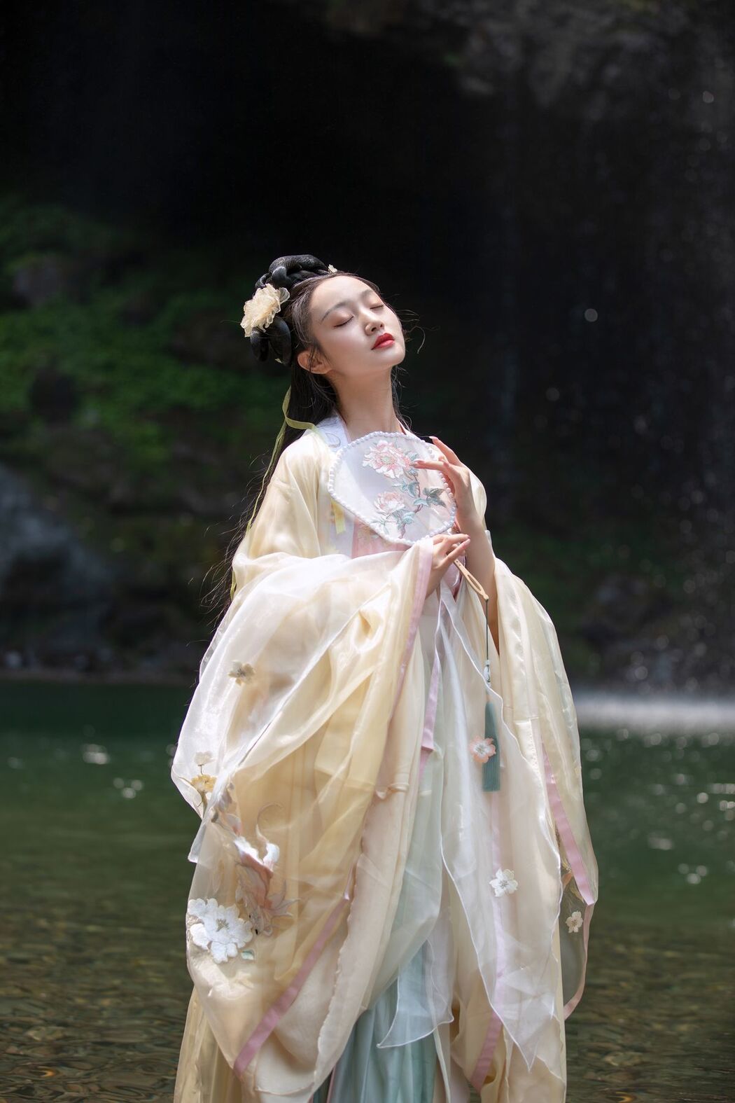 YiTuYu艺图语 Vol.2568 Ling Zi Xi