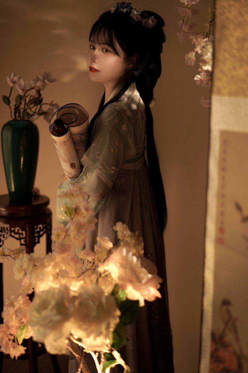 YiTuYu艺图语 Vol.2596 He Ming Zhi Ying