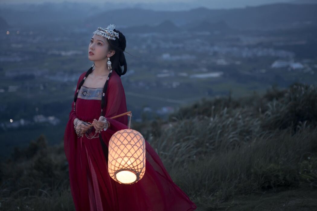 YiTuYu艺图语 Vol.2574 Zhi Zhi Qi