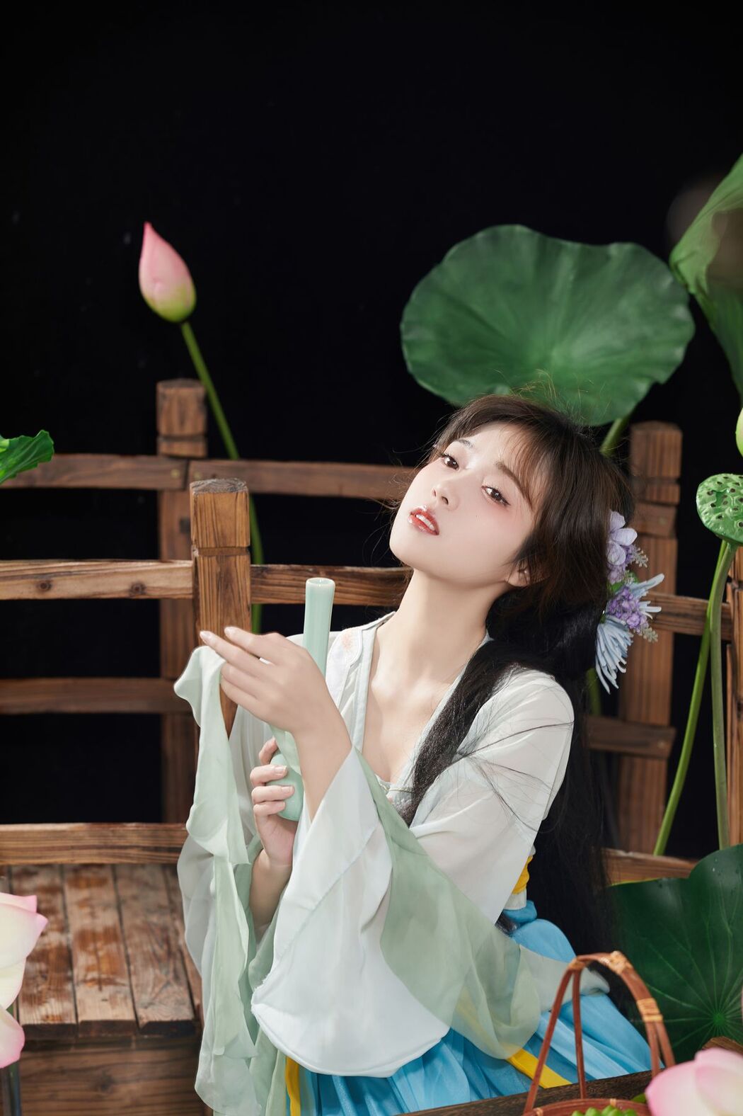 YiTuYu艺图语 Vol.2556 Xiao Wei Ren Er