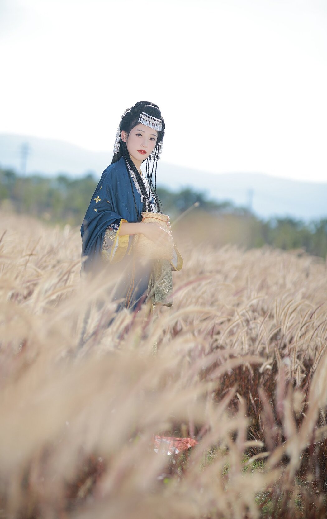 YiTuYu艺图语 Vol.2609 Y-jin